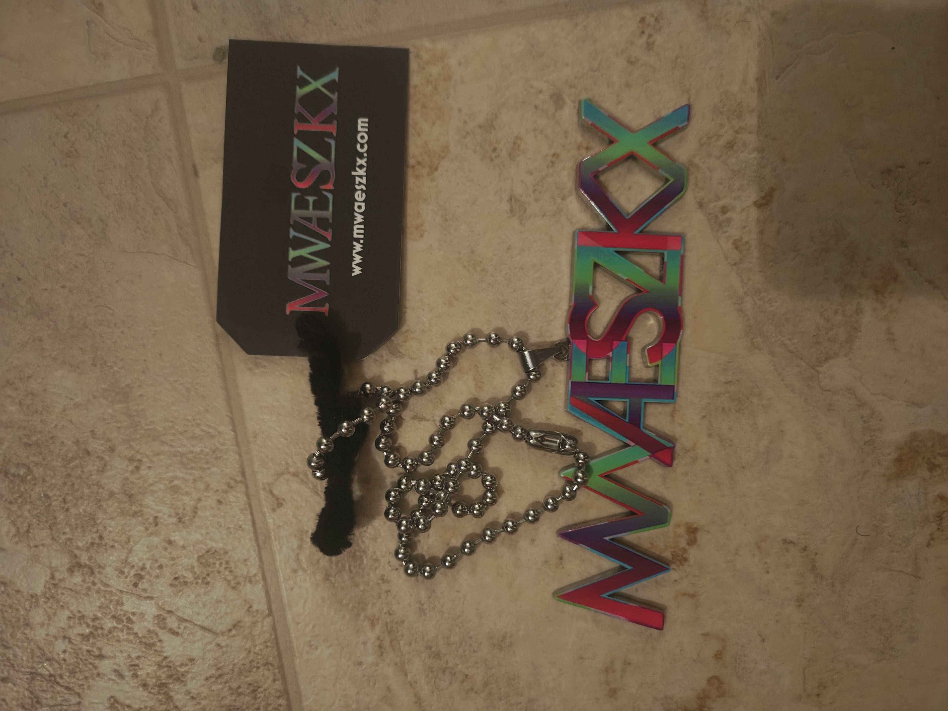 Mwaeszkx@ Name Pendant